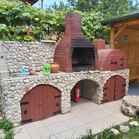 דירות ואמה וקה Casa Calin מראה חיצוני תמונה