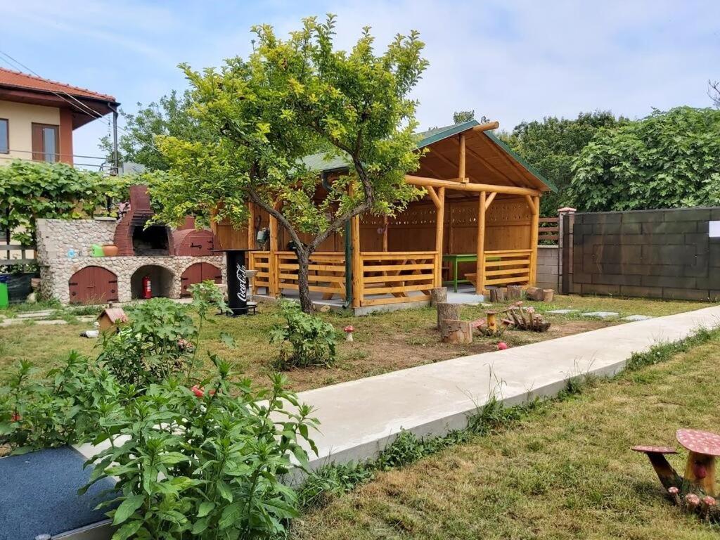 דירות ואמה וקה Casa Calin מראה חיצוני תמונה